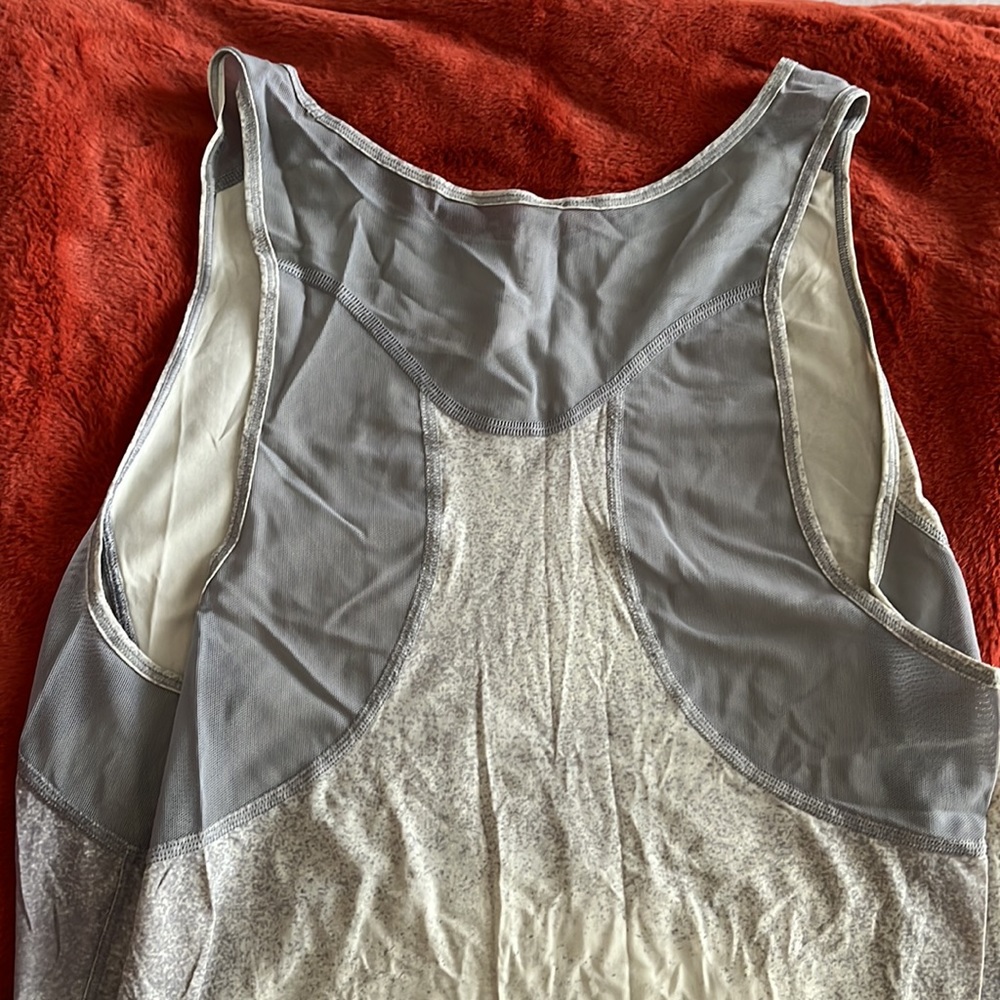 Lululemon Tank - Picture 3 of 4